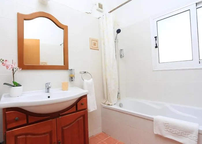 Вилла Seabreeze By Trulycyprus Айя-Напа