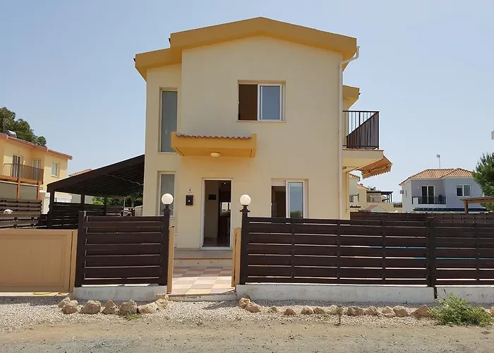 Villa Seabreeze By Trulycyprus *