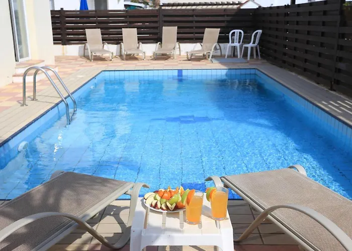 Villa Seabreeze By Trulycyprus Ayia Napa